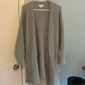 Aerie gray marshmallow fabric cardigan/robe